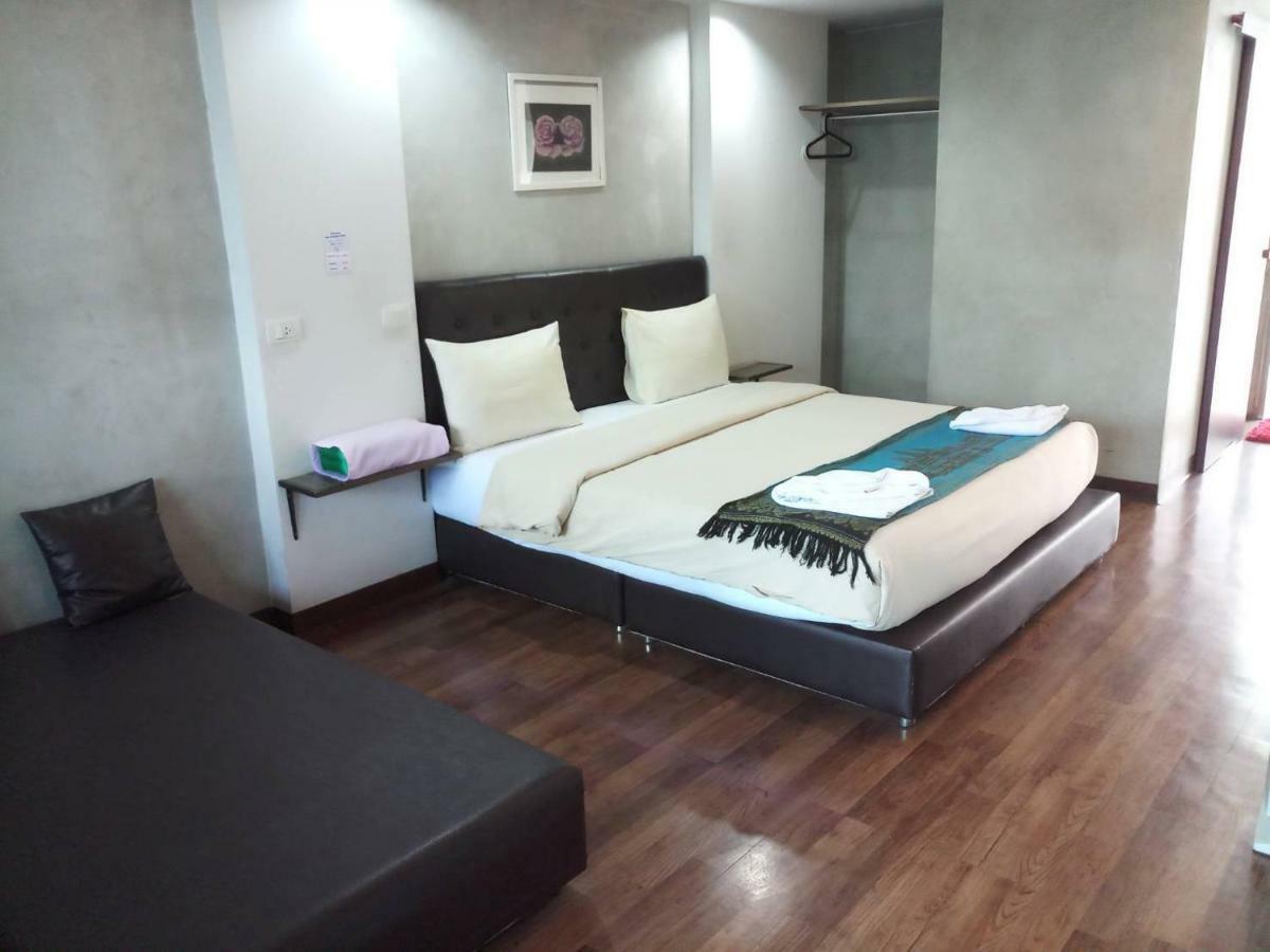 Thongtha Residence - Suvarnabhumi Airport Bangkok Buitenkant foto