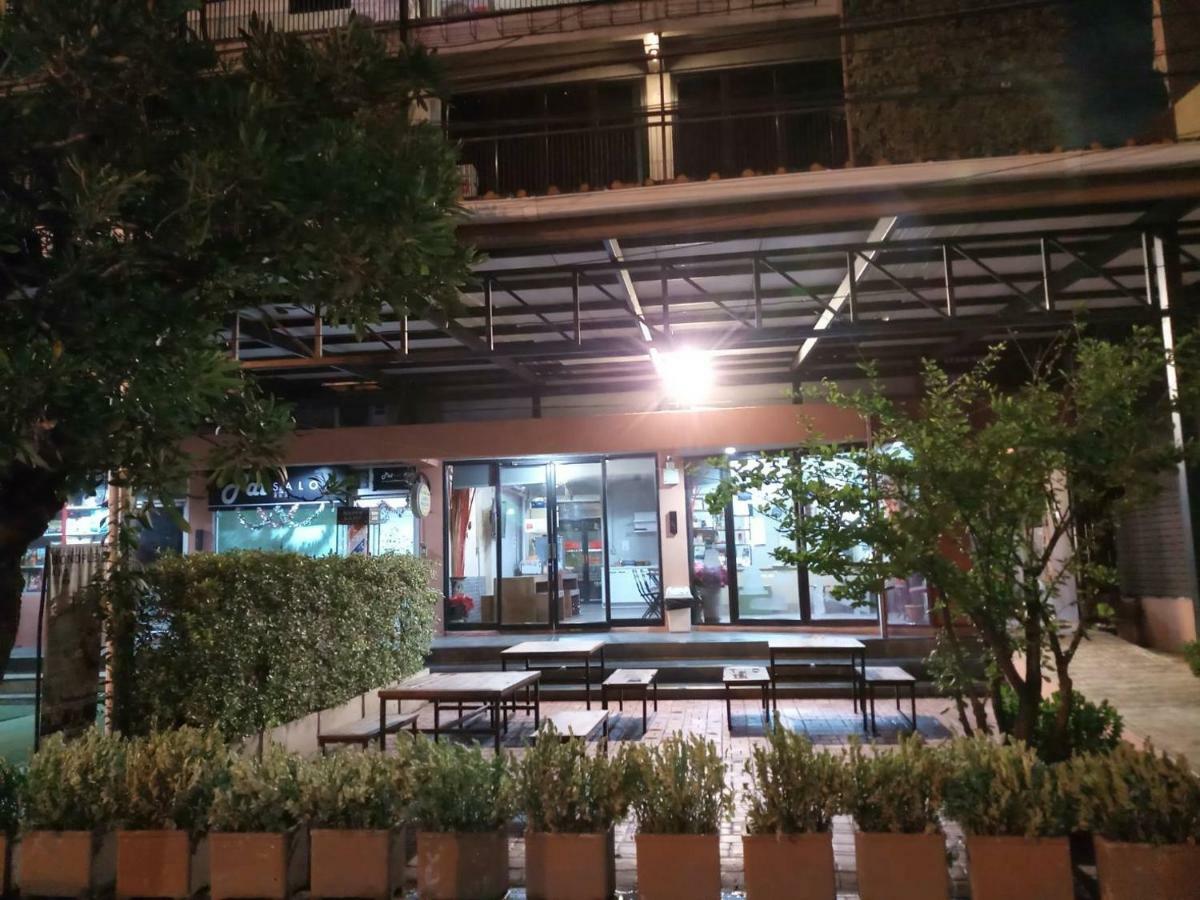 Thongtha Residence - Suvarnabhumi Airport Bangkok Buitenkant foto
